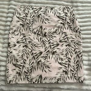 NEW Ann Taylor Factory Pink Leaf Print Skirt • Size 10P